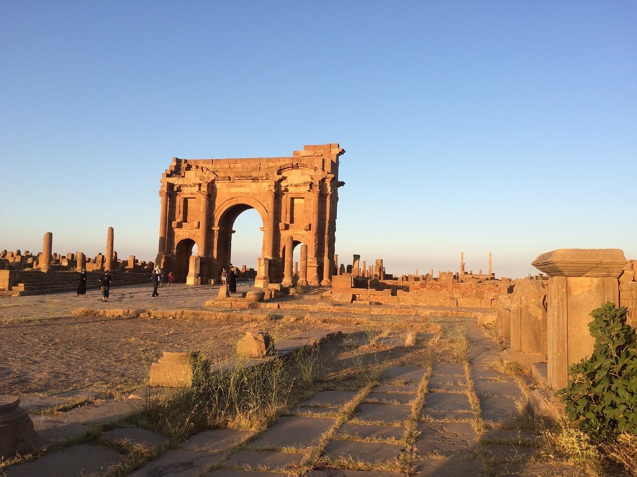 detours algerie timgad