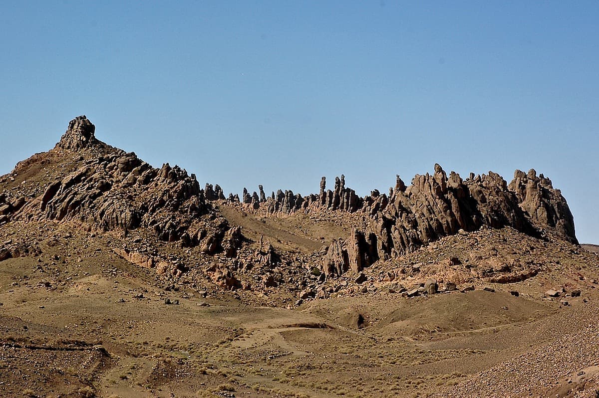 detours algerie atakor izouzadene