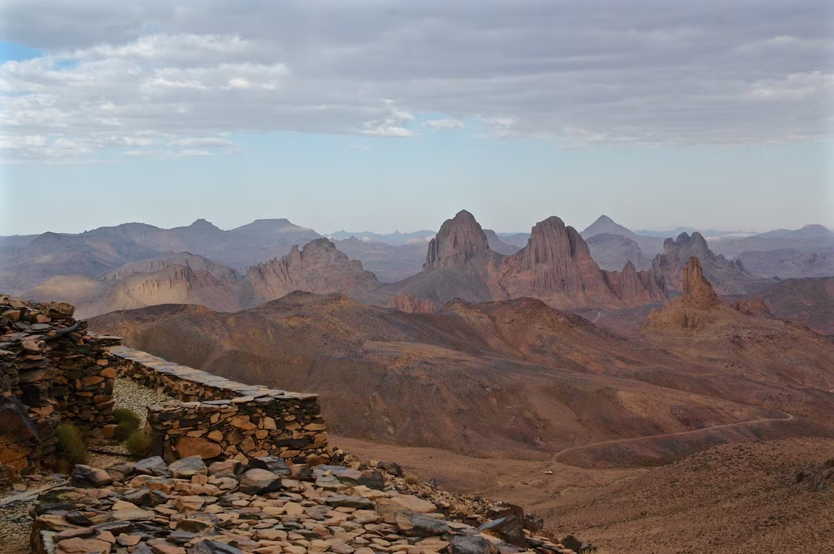 Between Assekrem and Taessa, the citadel of the Atakor!